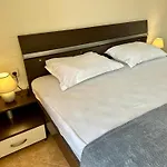 пасат Apartment